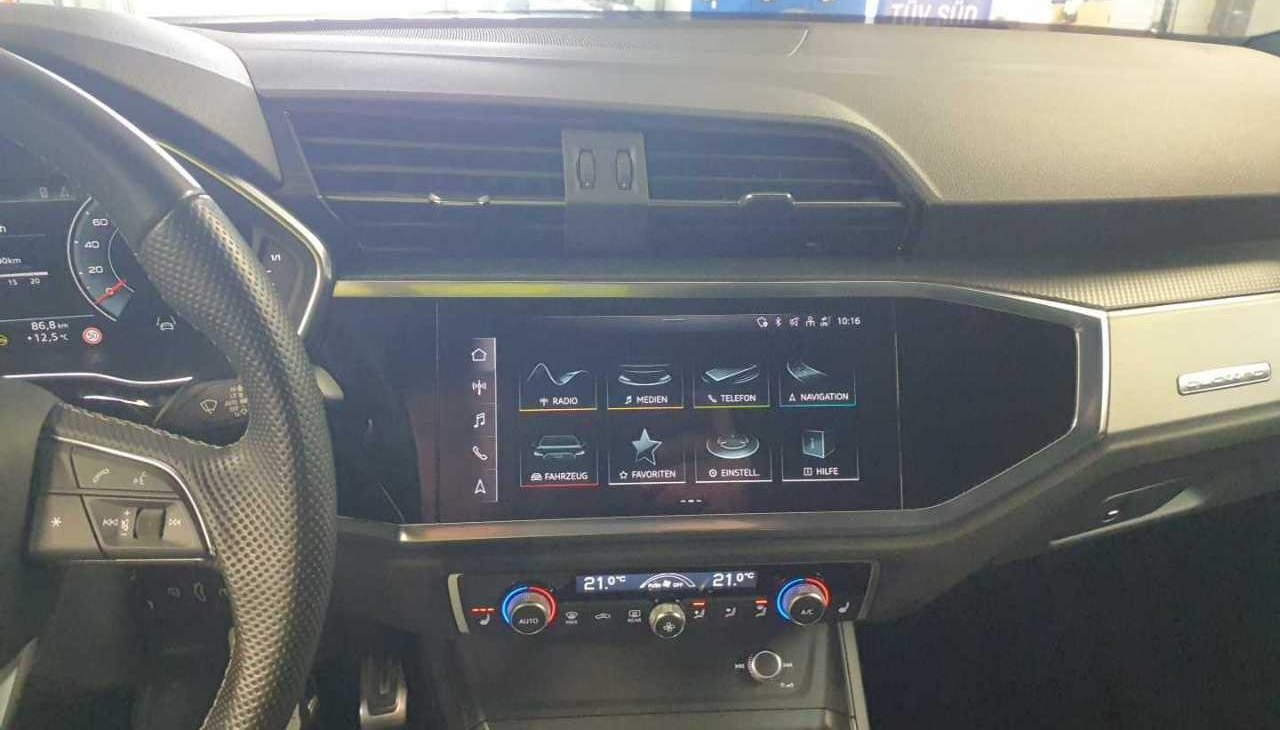 Audi Q3 S-Line 10