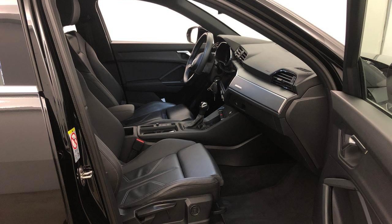 Audi Q3 S-Line 5