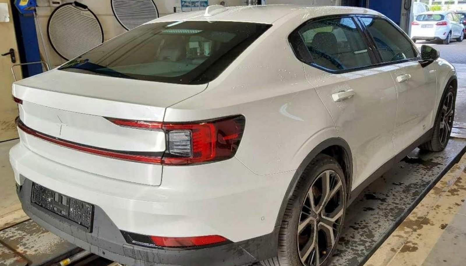 Polestar 2 LR Dual Performance 2