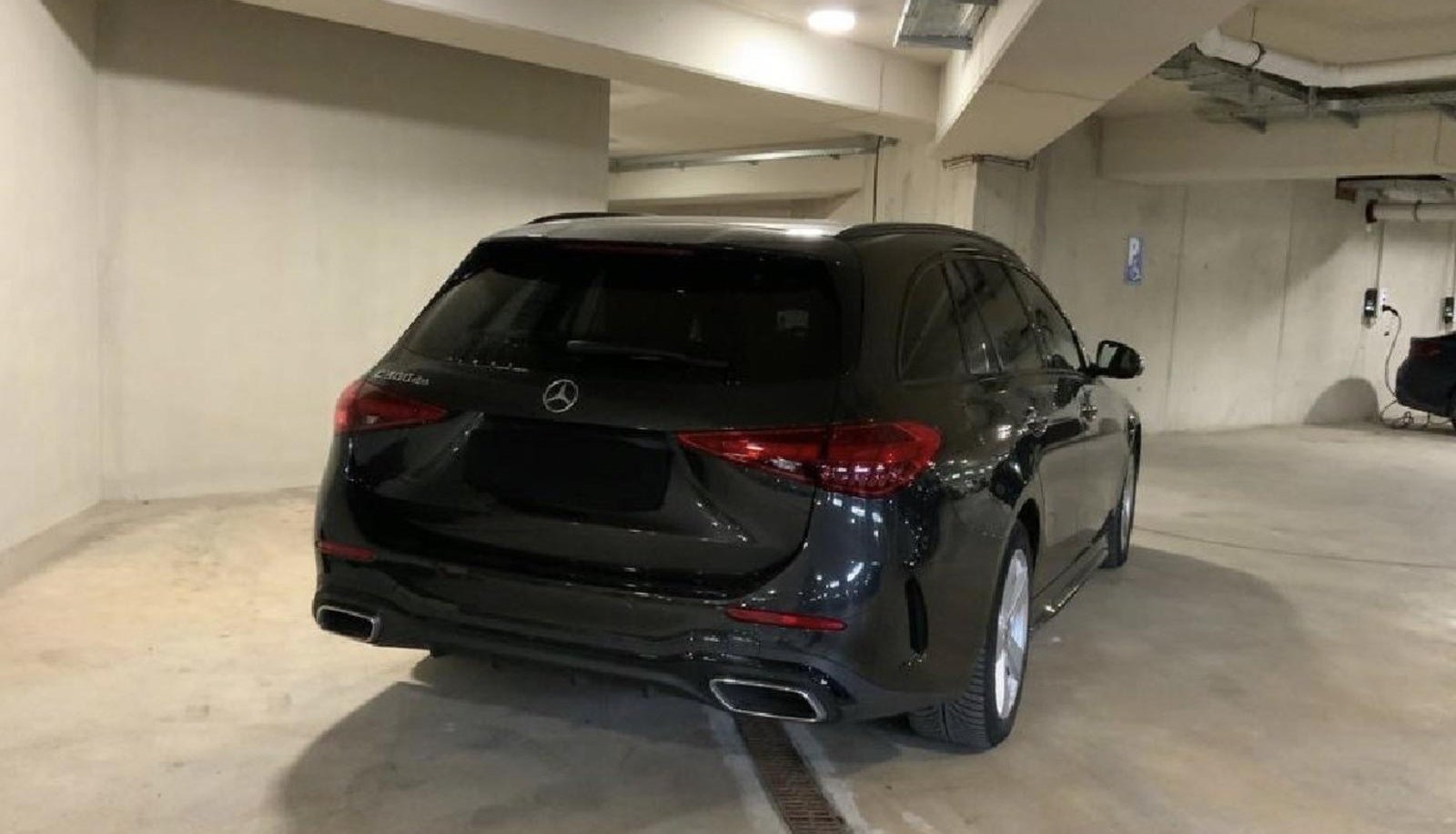 Mercedes-Benz C AMG Line 2