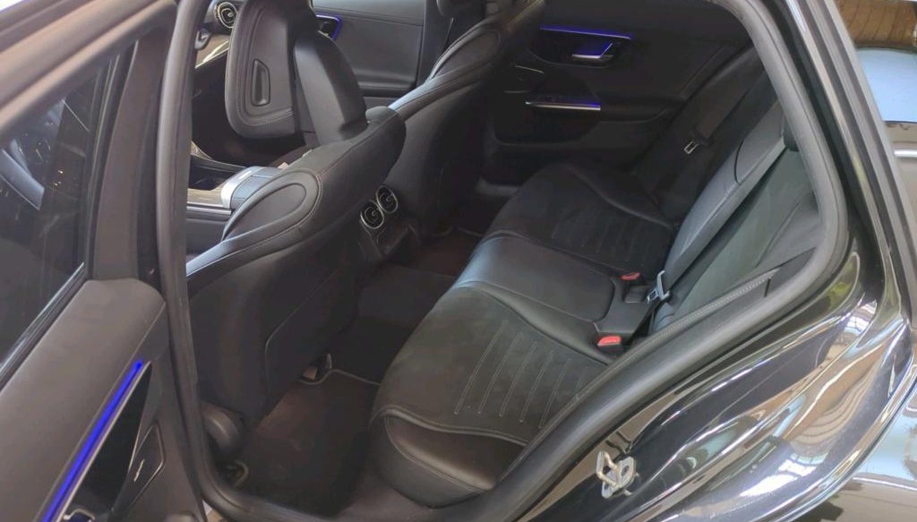 Mercedes-Benz C AMG Line 11