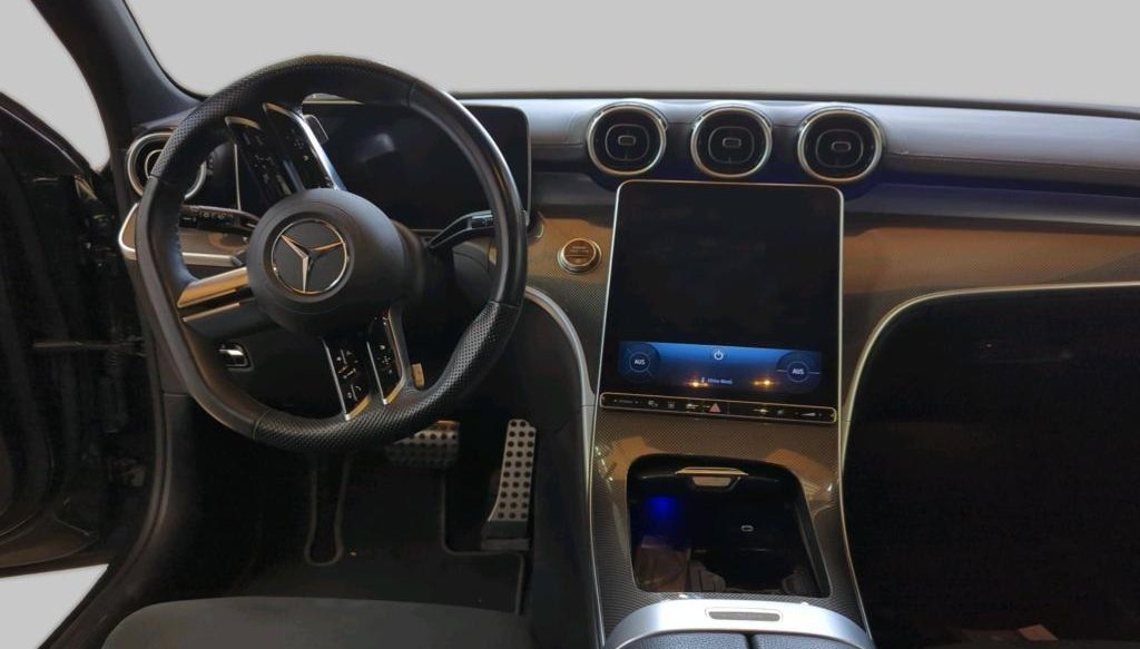 Mercedes-Benz C AMG Line 3