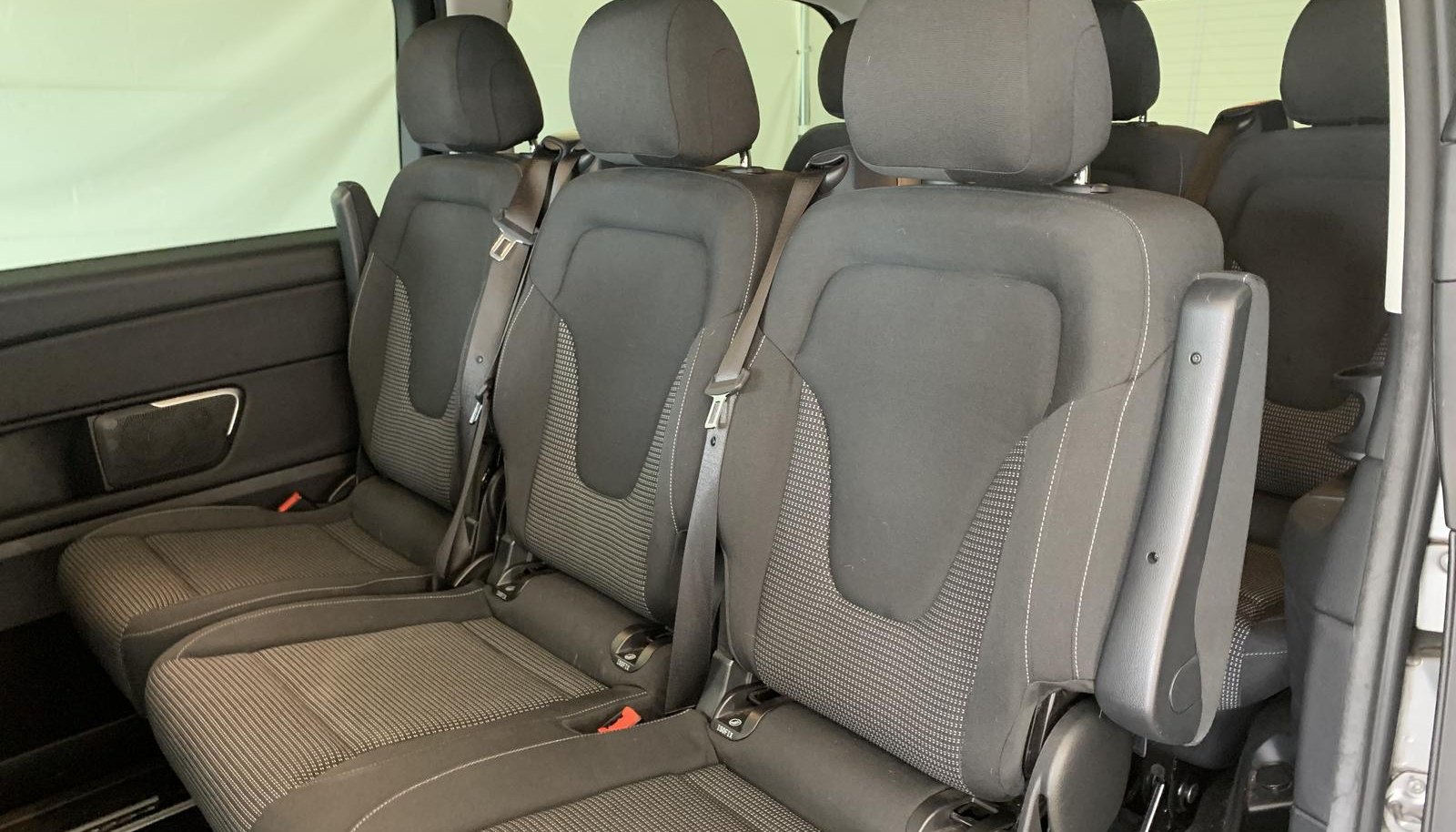 Mercedes-Benz V 300 d EDITION Lang 11