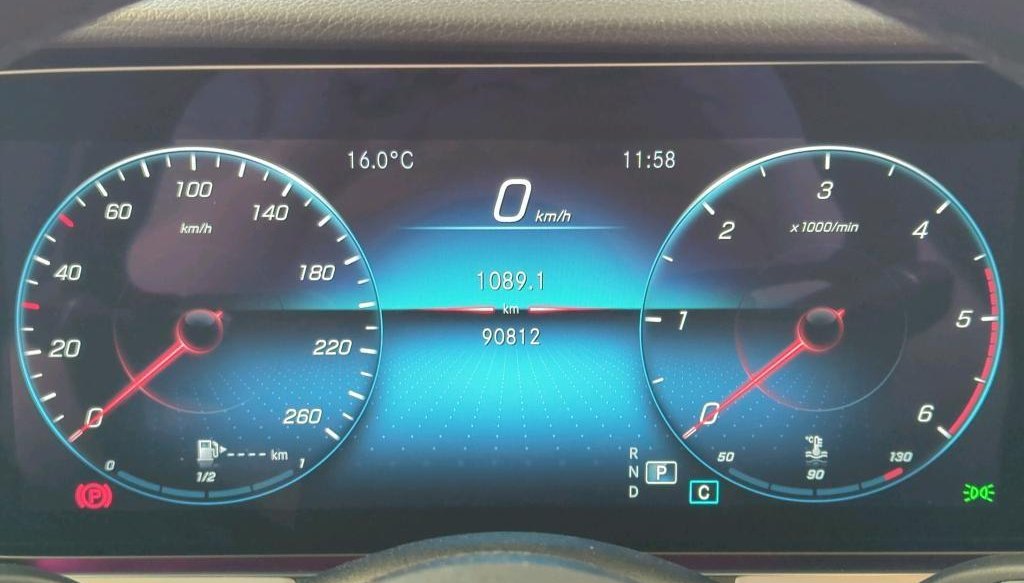 Mercedes-Benz E E 220 d 8