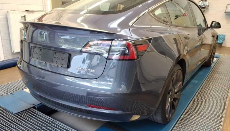 Tesla Model 3 Performance Dual AWD 4