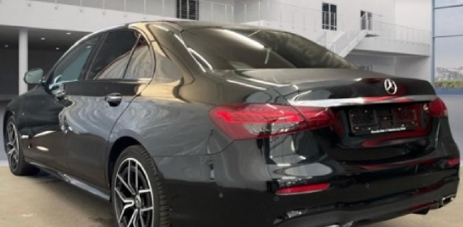 Mercedes-Benz E AMG Line 3