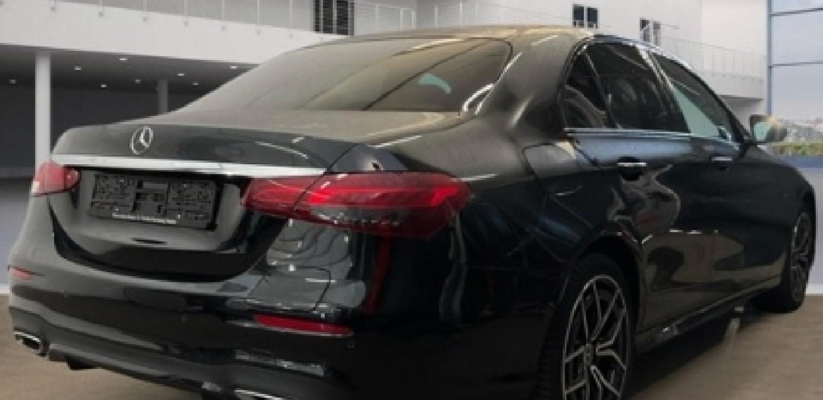 Mercedes-Benz E AMG Line 4