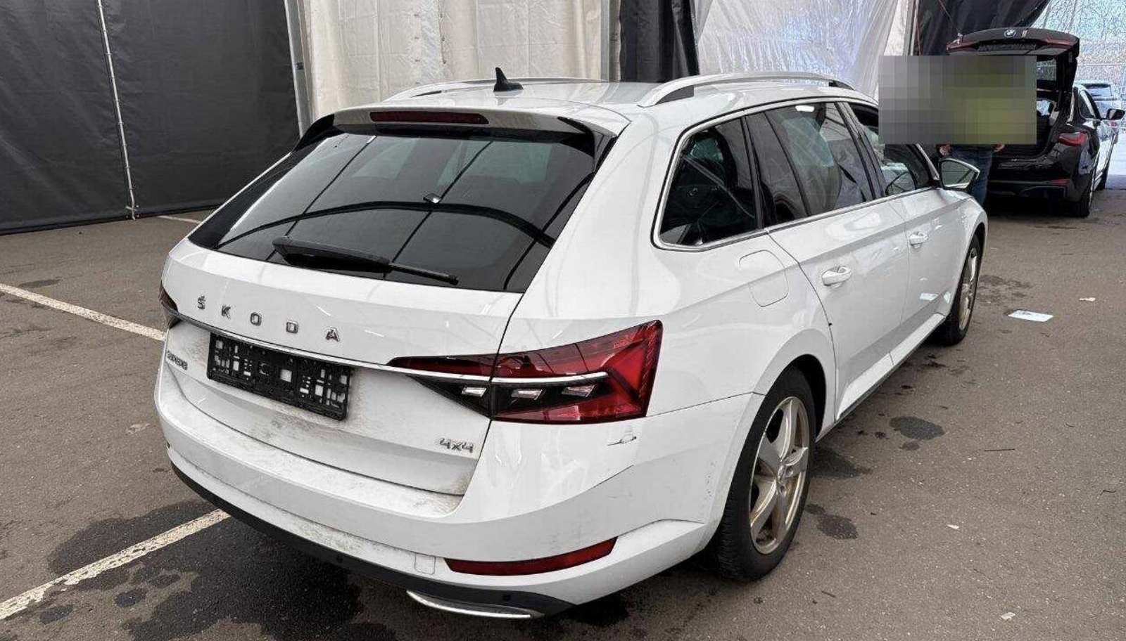 Skoda Superb L&K 4