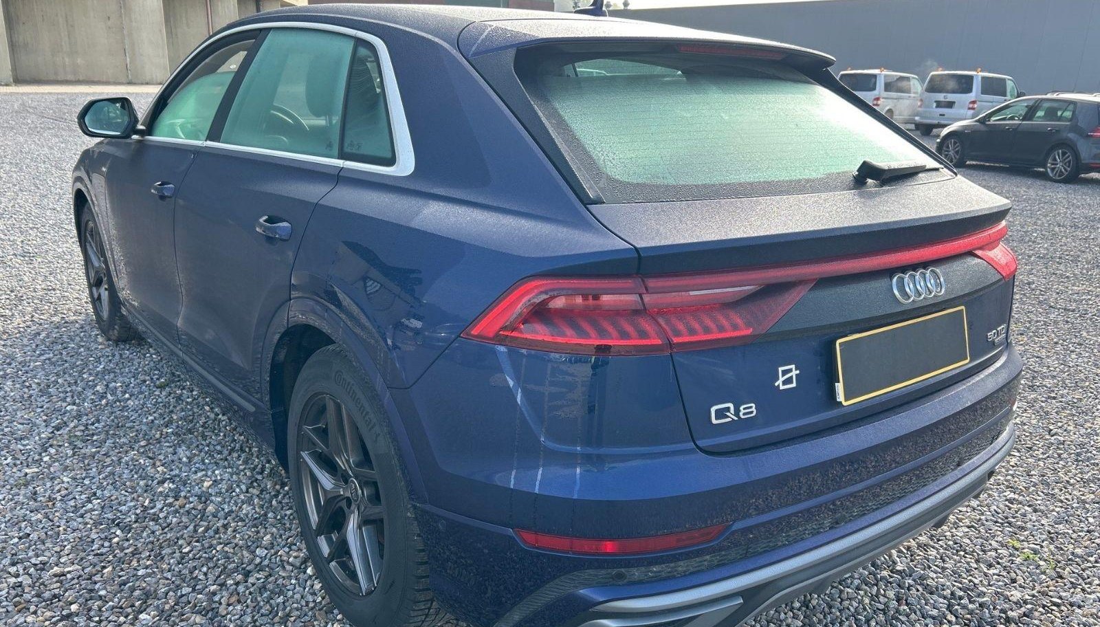 Audi Q8 S-Line Quattro 3