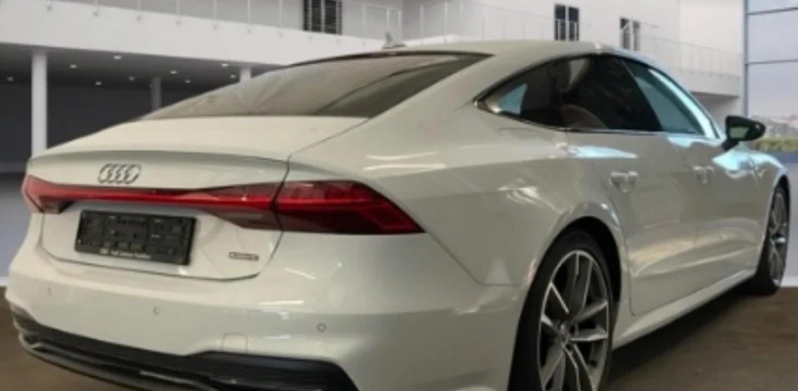 Audi A7 S-Line Sportback 4
