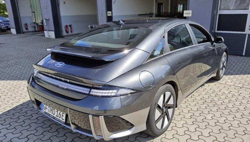 Hyundai Ioniq 6 EV 58kWh 2