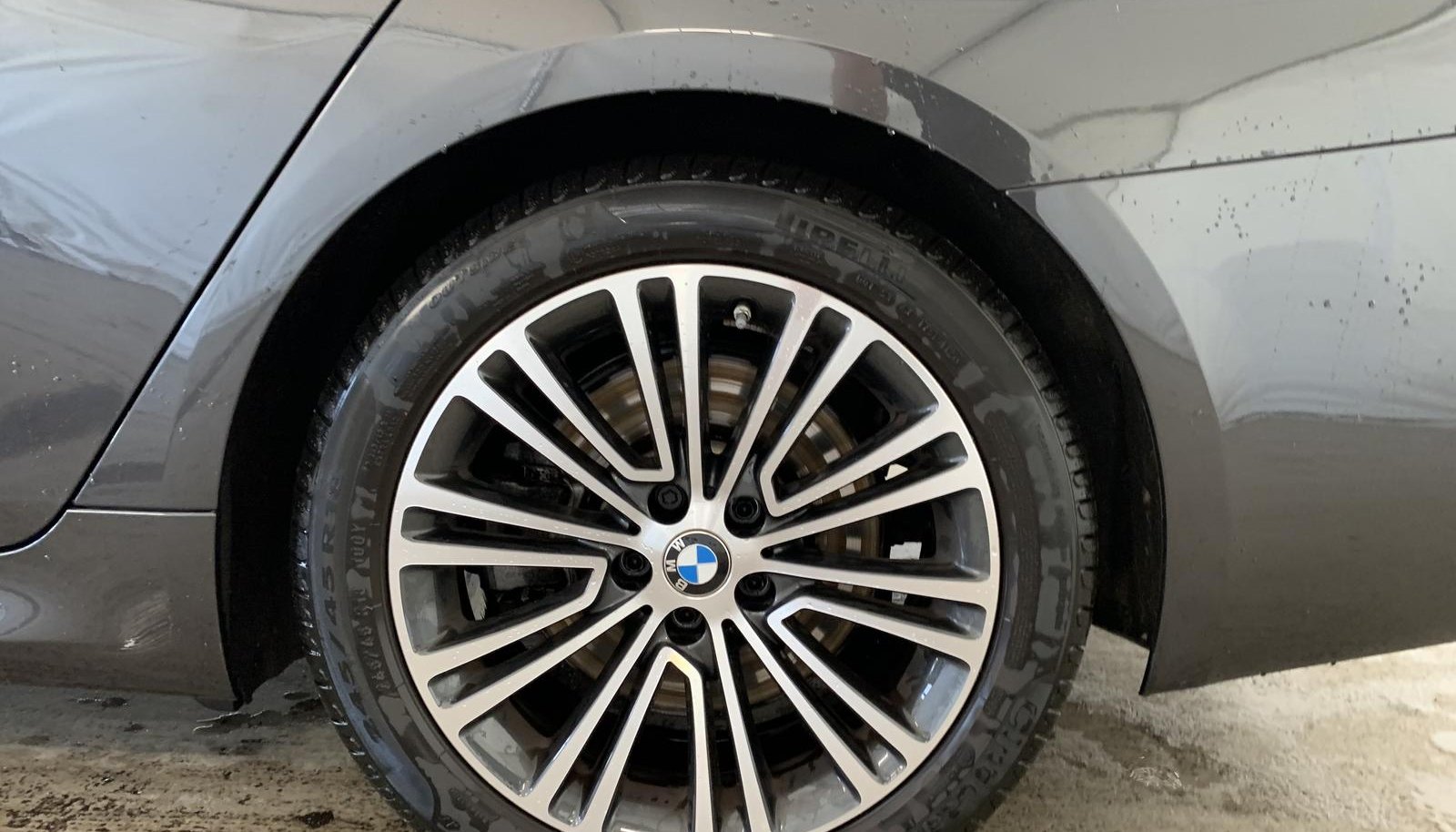 BMW 5 M Sport 5