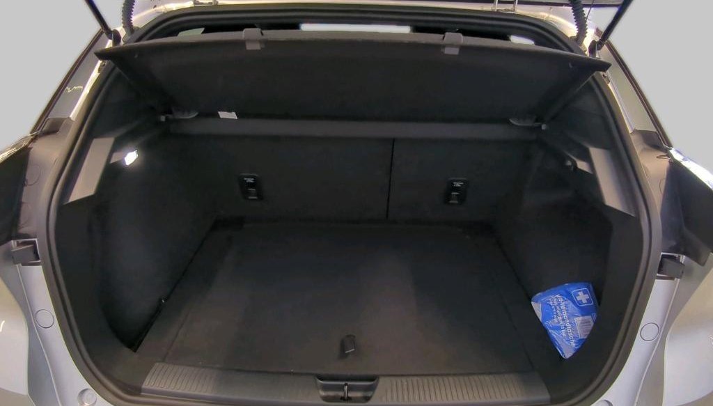 MG MG4 Luxury MG4 Maximal 64KWH! 11