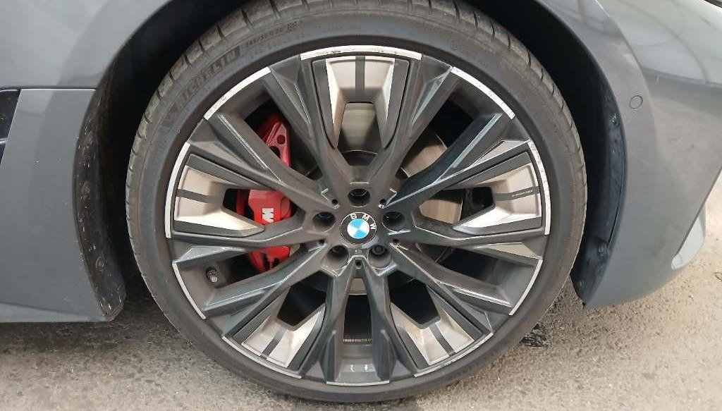 BMW 4 M Sport 5