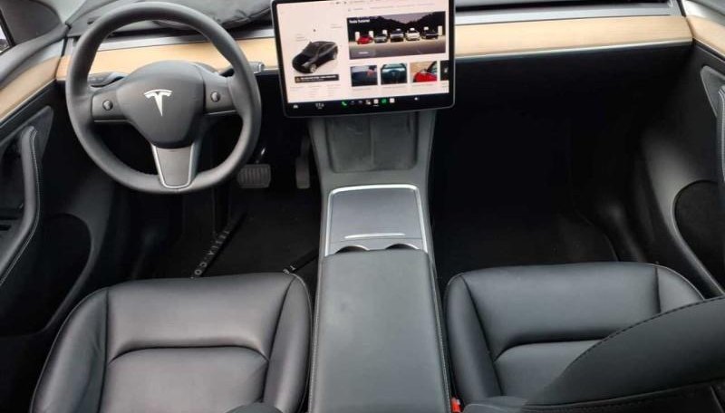 Tesla Model Y Basis RWD 2