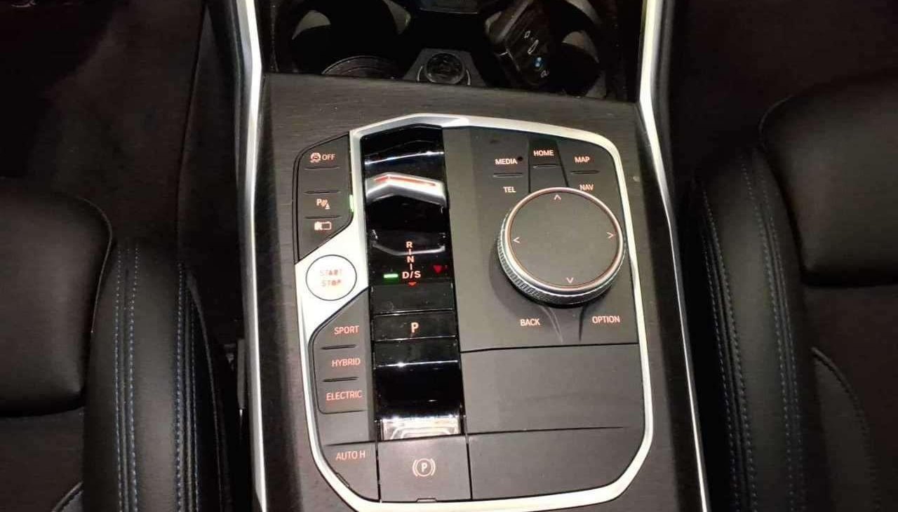 BMW 3 M Sport 4
