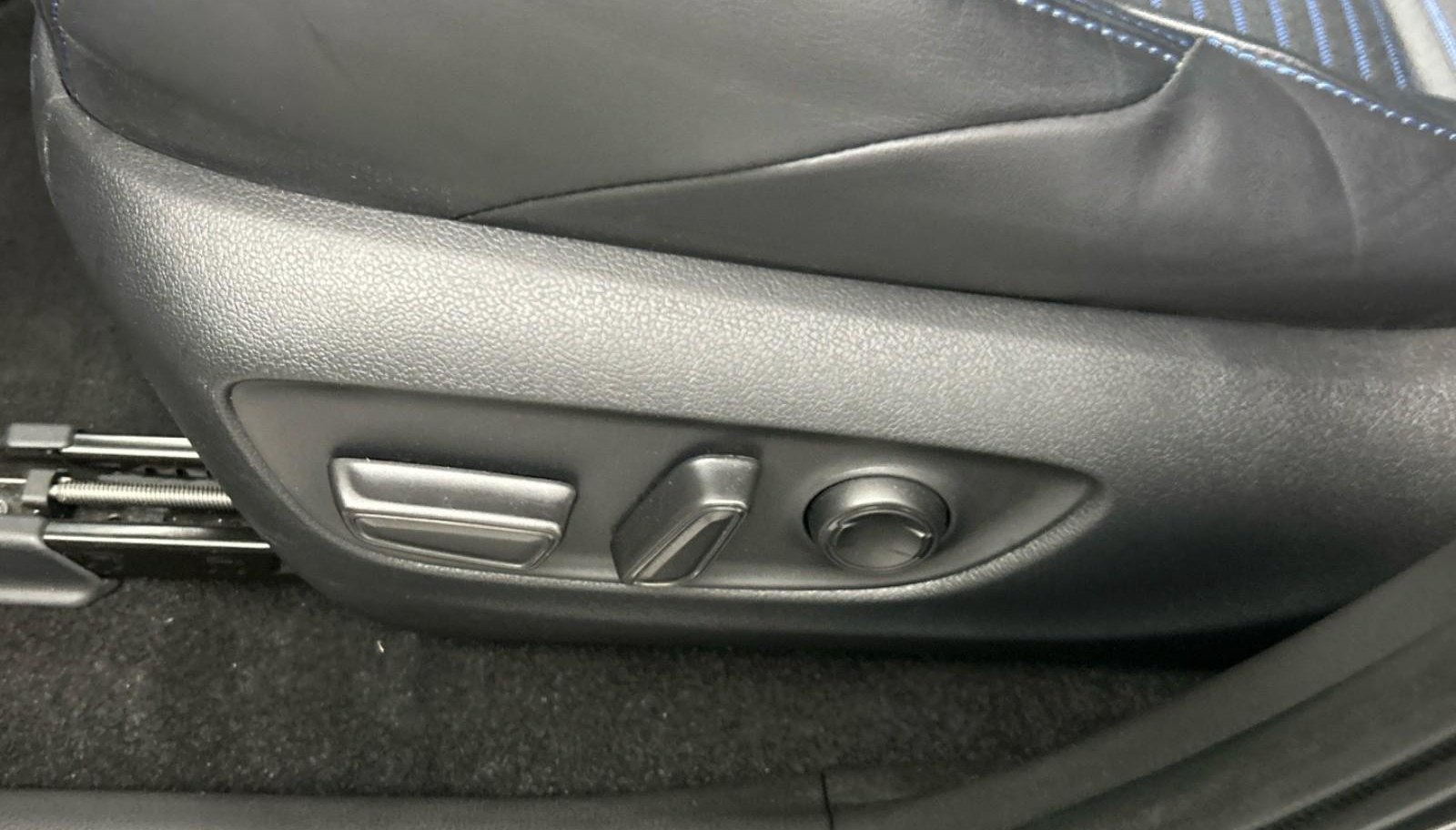 Toyota RAV Style 11