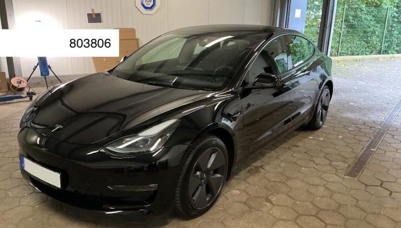 Tesla Model 3 Long Range RWD