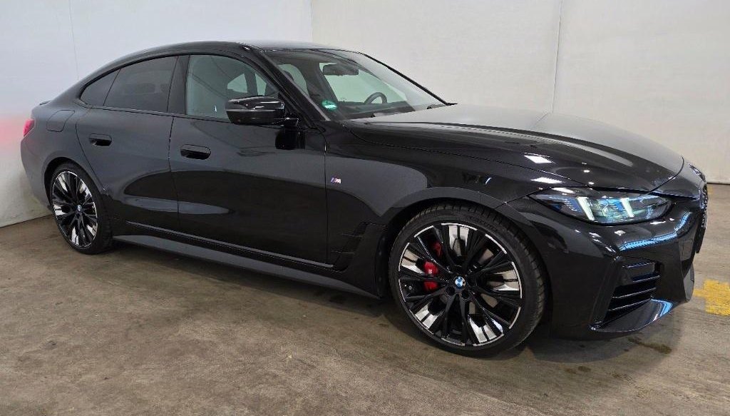 BMW 4 M Sport Pro 8