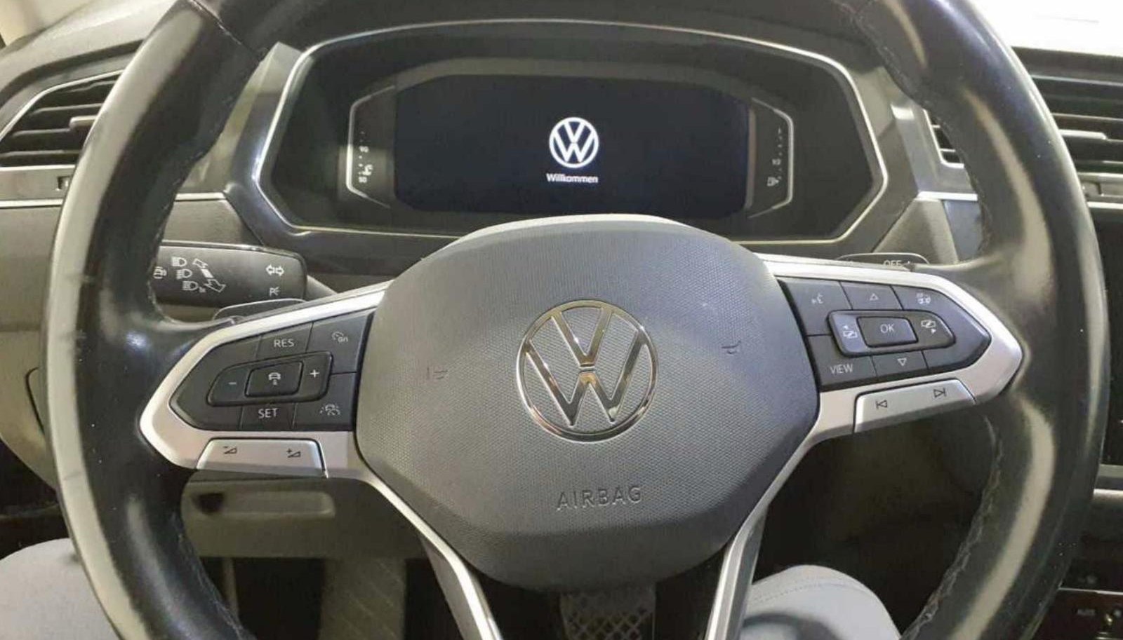 Volkswagen Tiguan Allspace Life 8