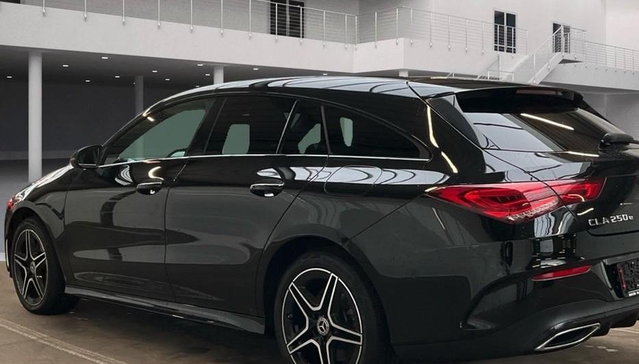 Mercedes-Benz CLA AMG Line 7
