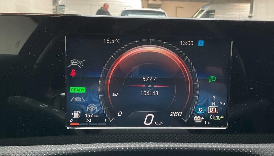 Mercedes-Benz CLA AMG Line 9