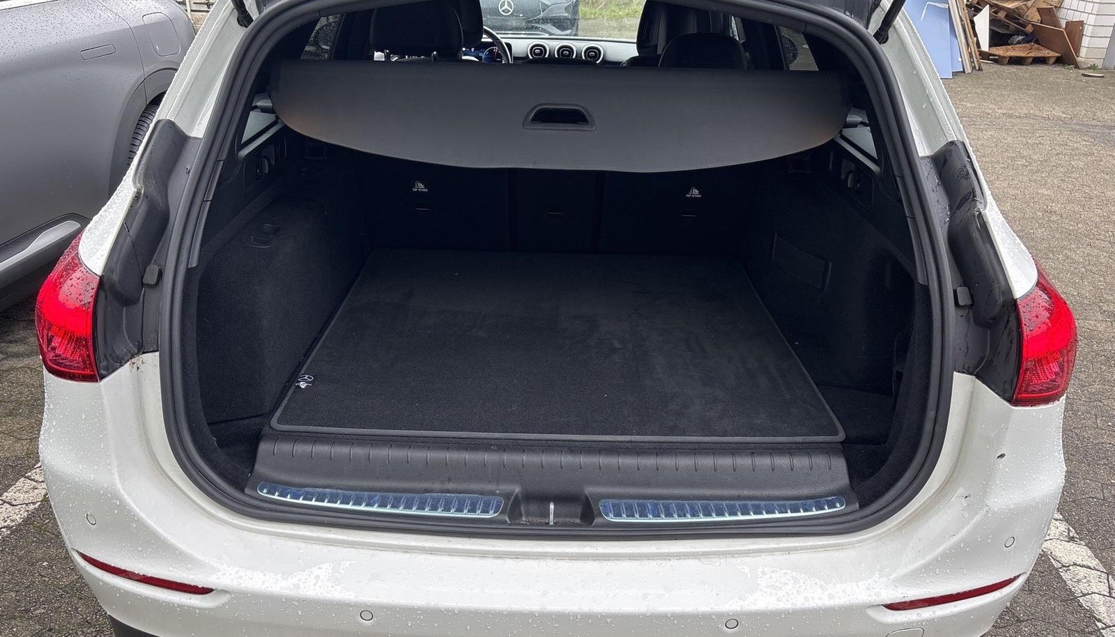 Mercedes-Benz C AVANTGARDE 6