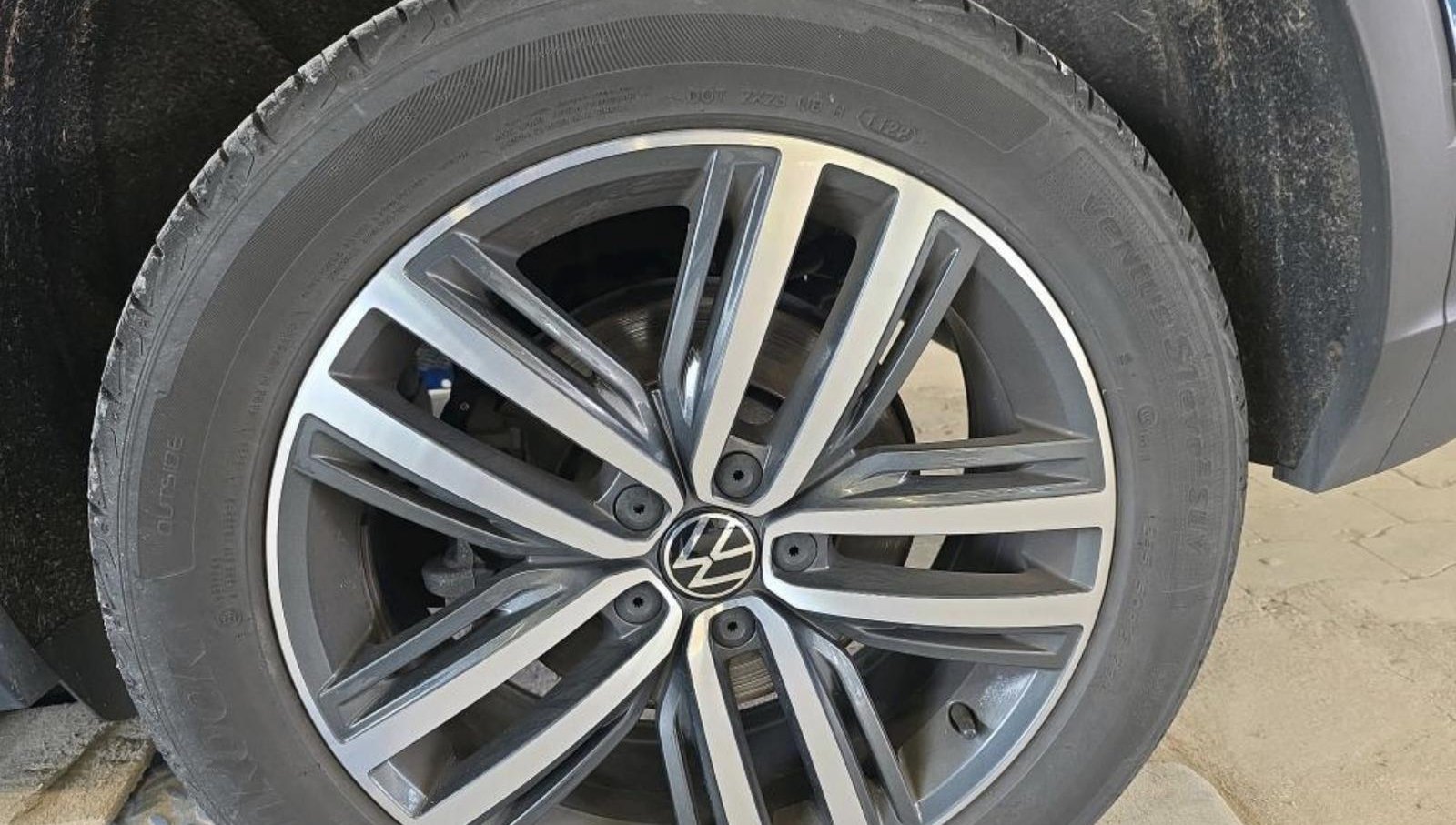 Volkswagen Tiguan Elegance 5