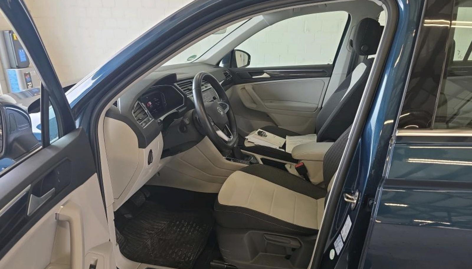 Volkswagen Tiguan Elegance 6