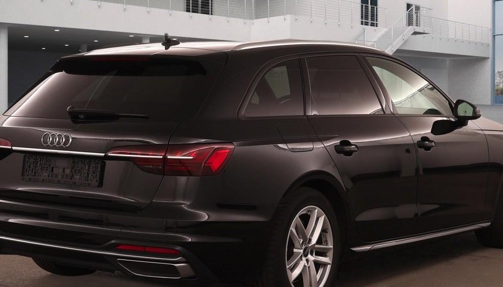 Audi A4 S-Line 2