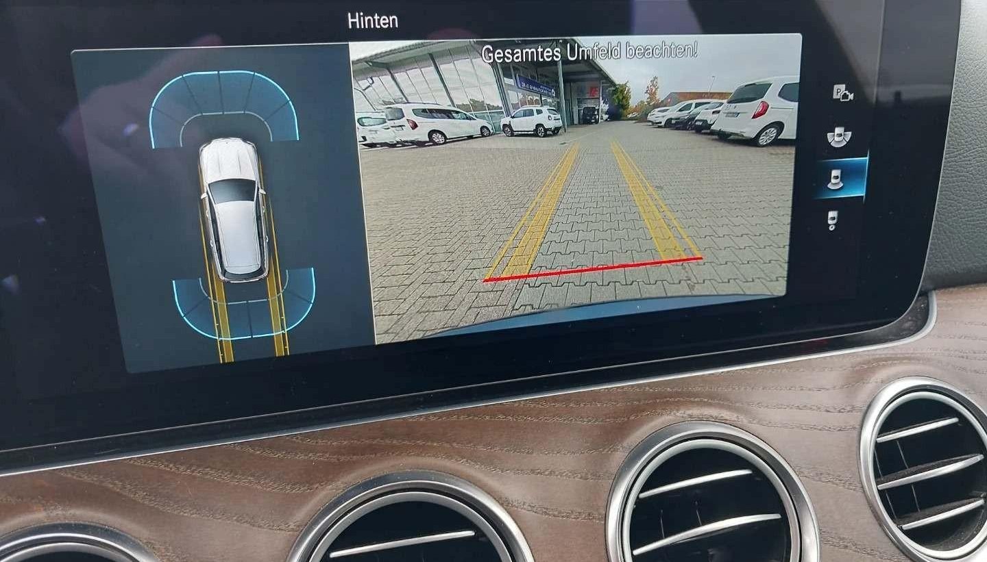 Mercedes-Benz E E 300 de 4Matic AMG Line 5