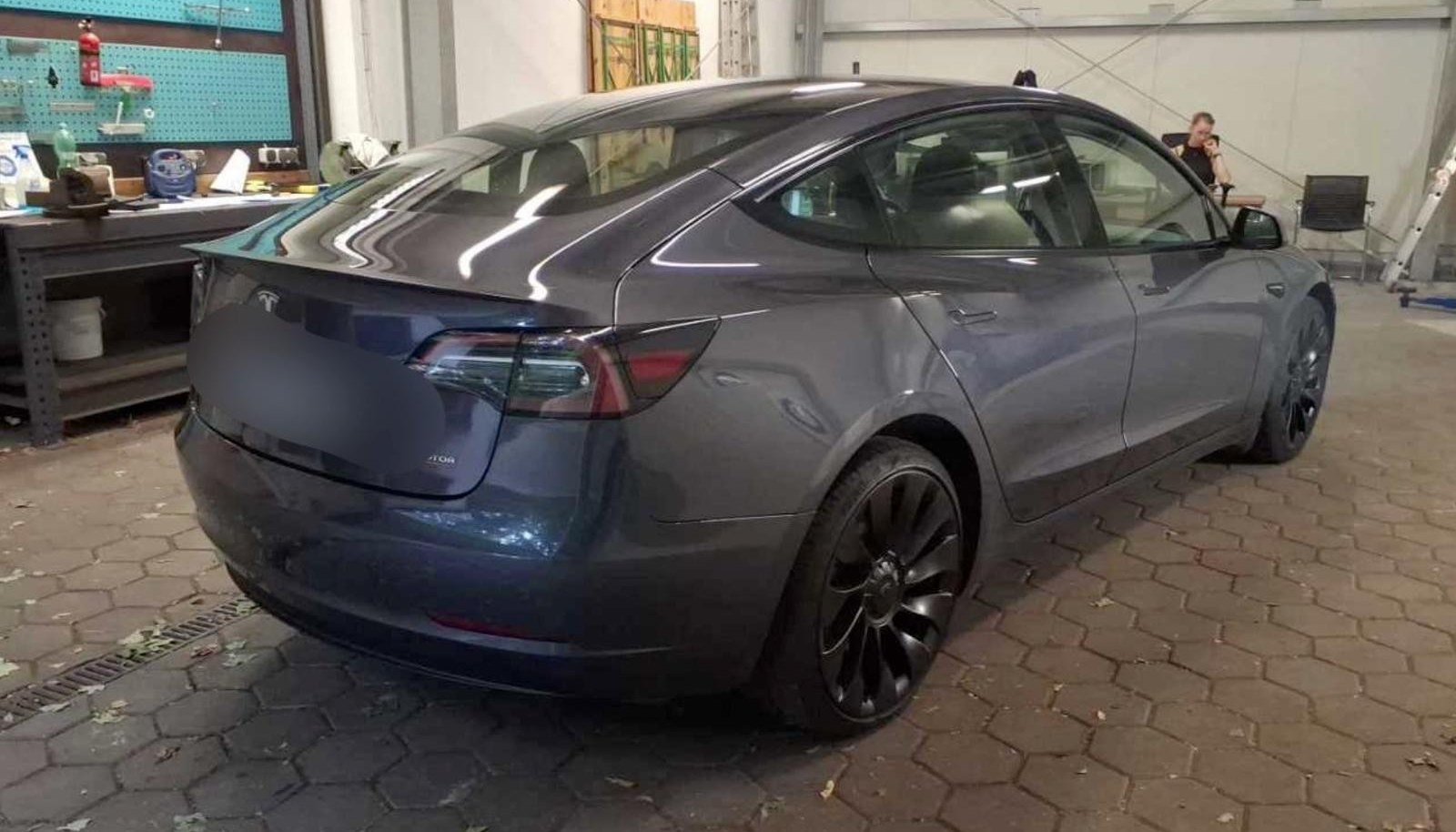 Tesla Model 3 Performance Dual AWD 5