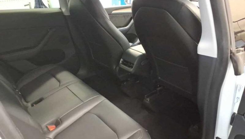 Tesla Model Y Performance Dual AWD 8