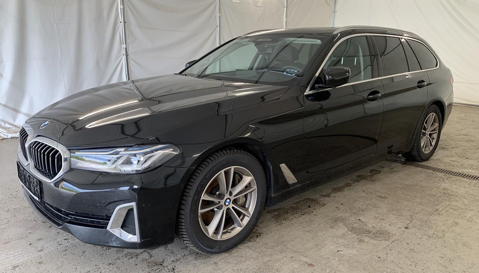 BMW 5 Luxury Line