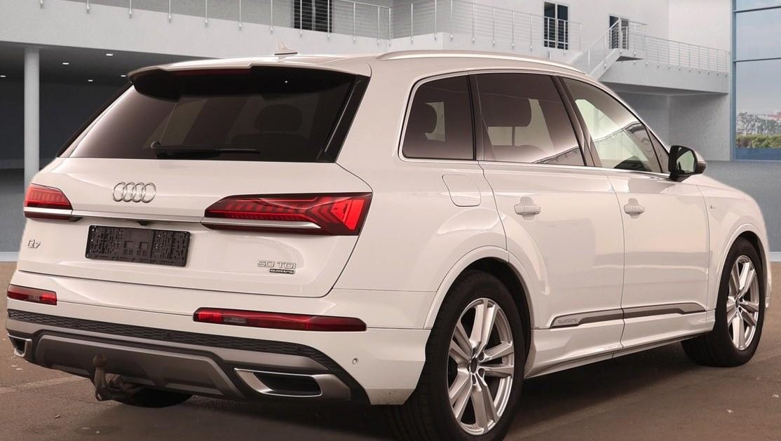 Audi Q7 S-Line 2