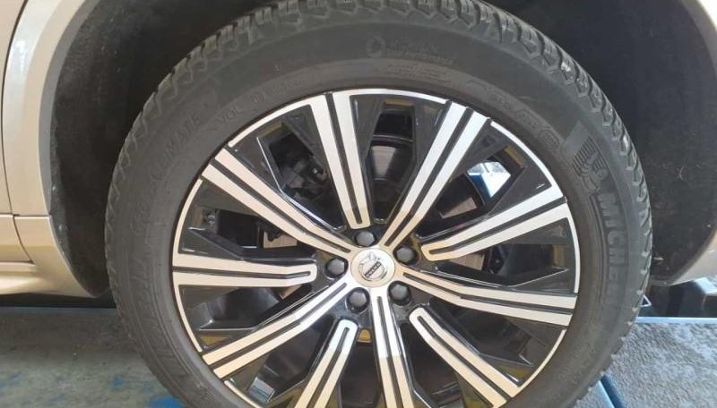 Volvo XC90 Plus Bright AWD 10