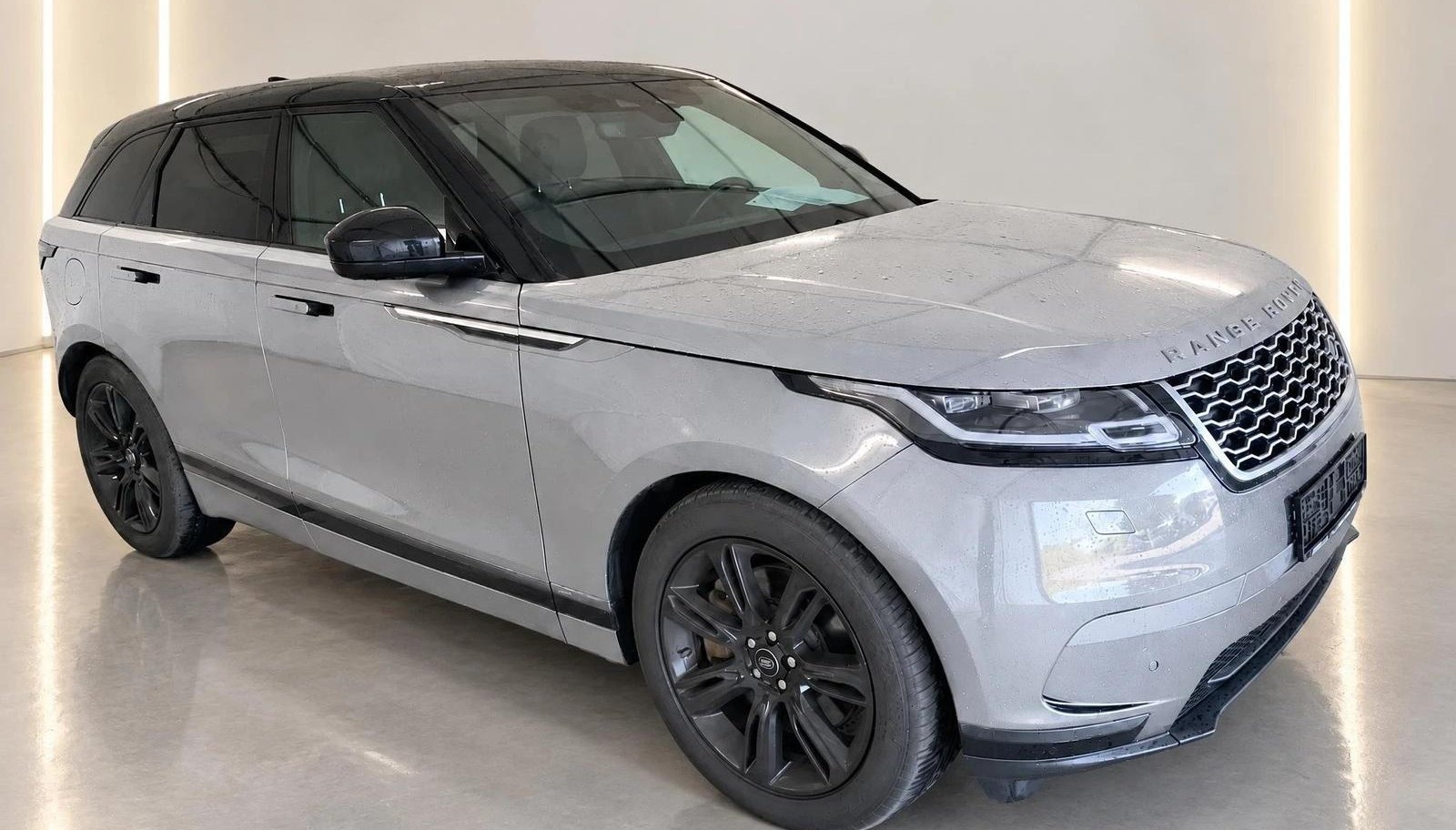 Land Rover Range Rover Velar D300 SE AWD 2