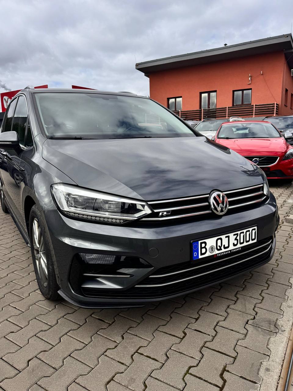 VW Touran R-line 2