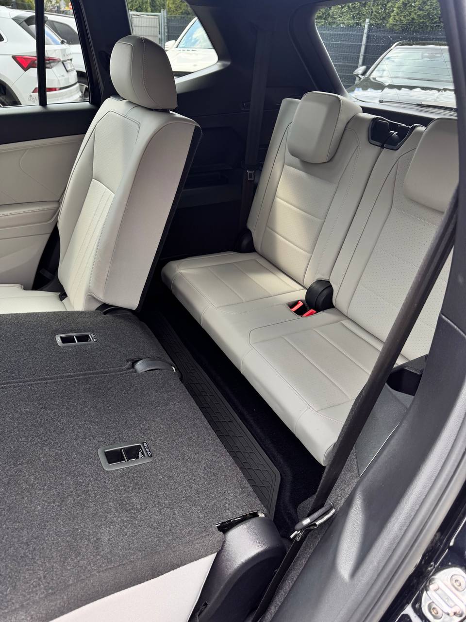 VW Tiguan R-line 8