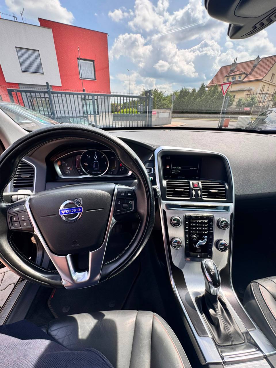 Draft ·Volvo XC60 (Ocean Race) 10