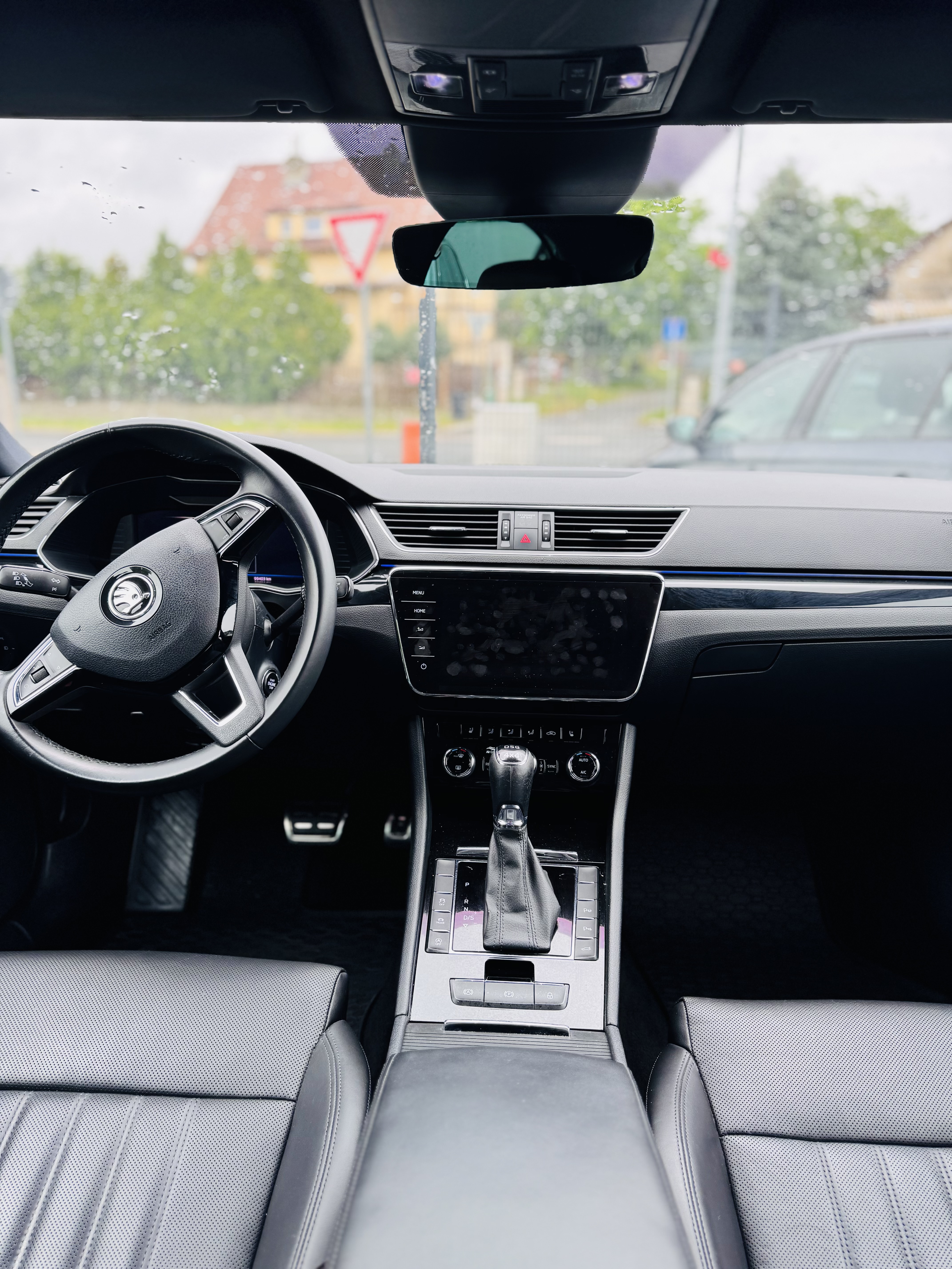Škoda Superb 10