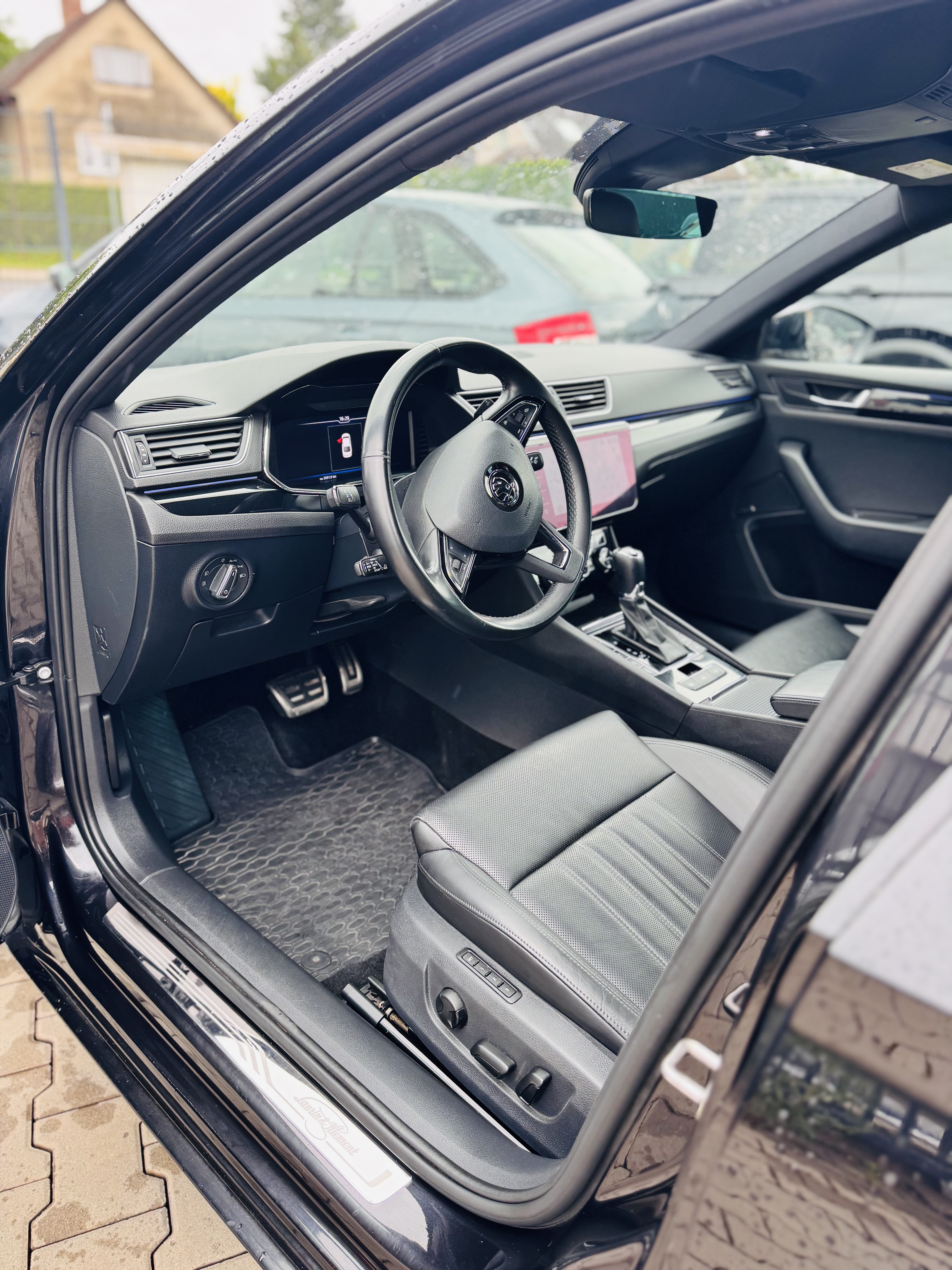 Škoda Superb 13