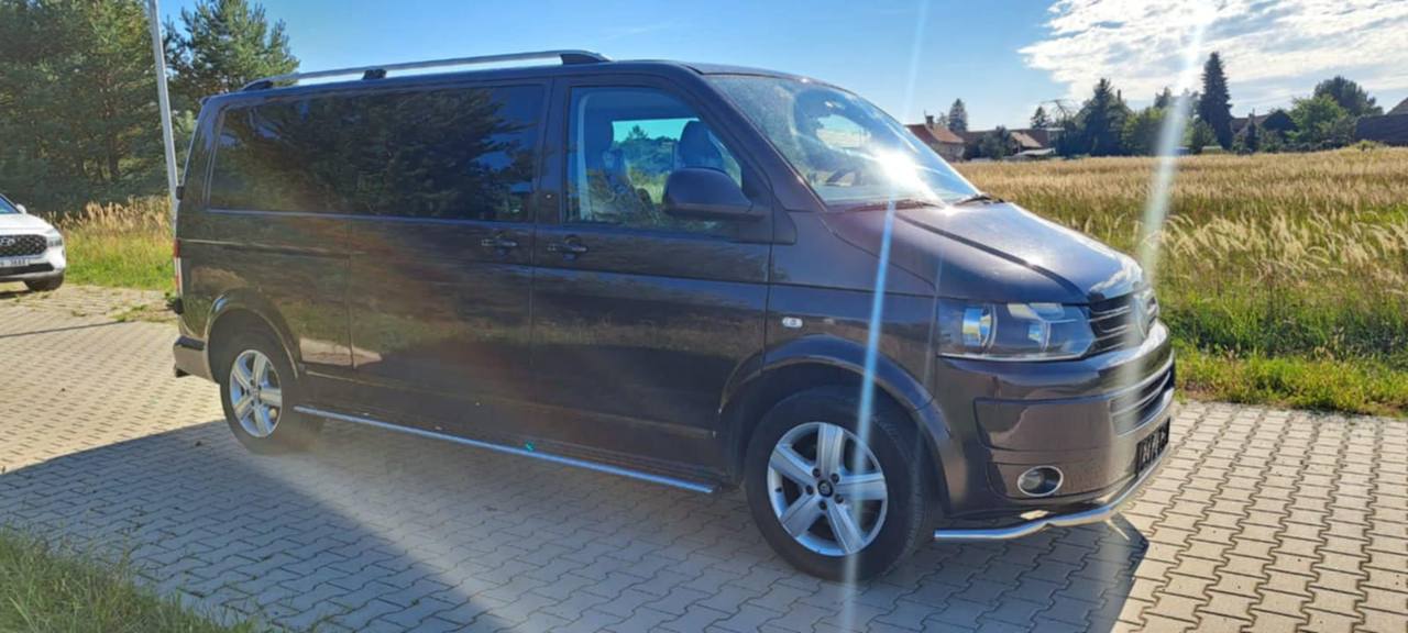VW Multivan 8