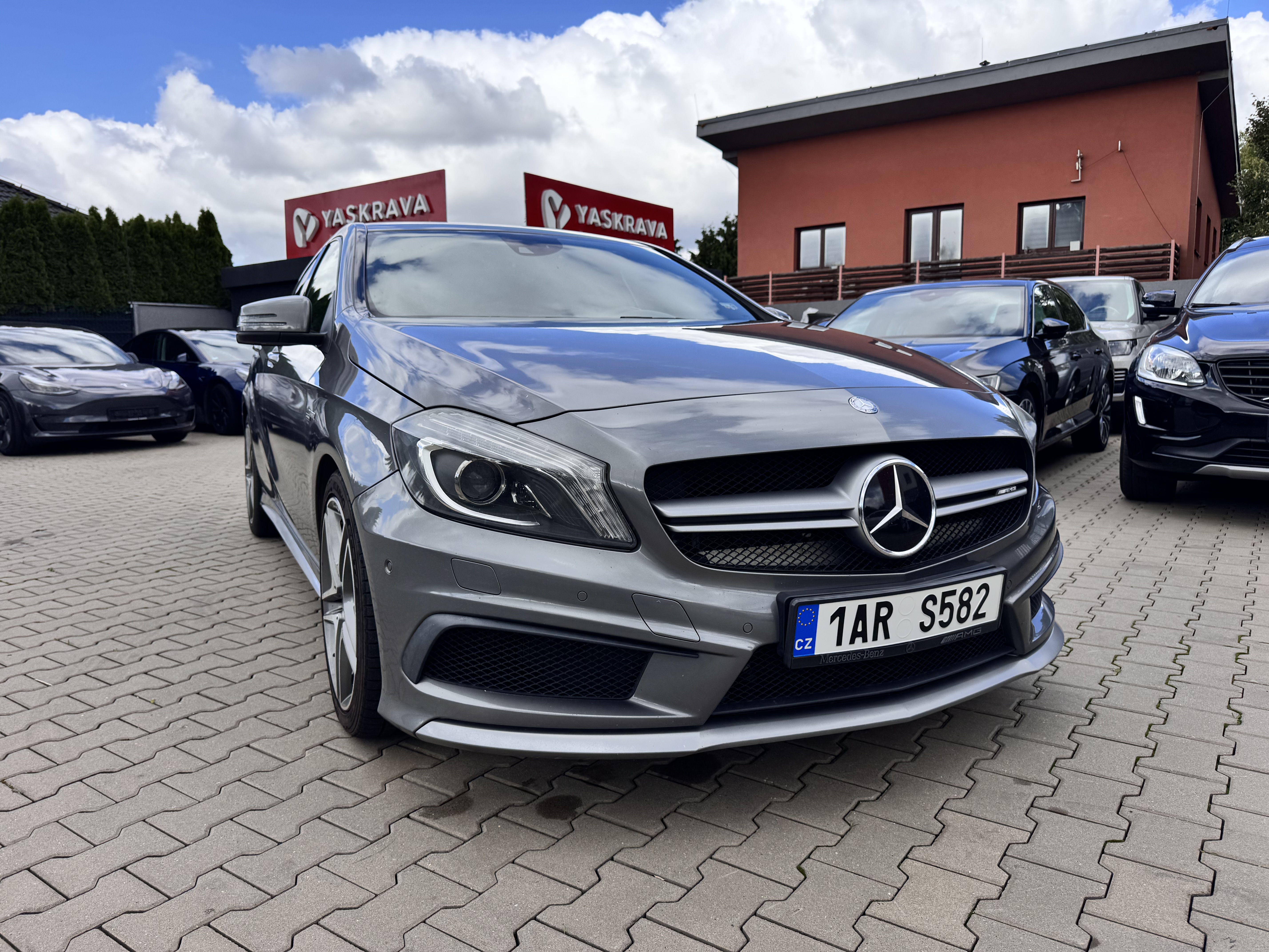 Mercedes-Benz A45 AMG