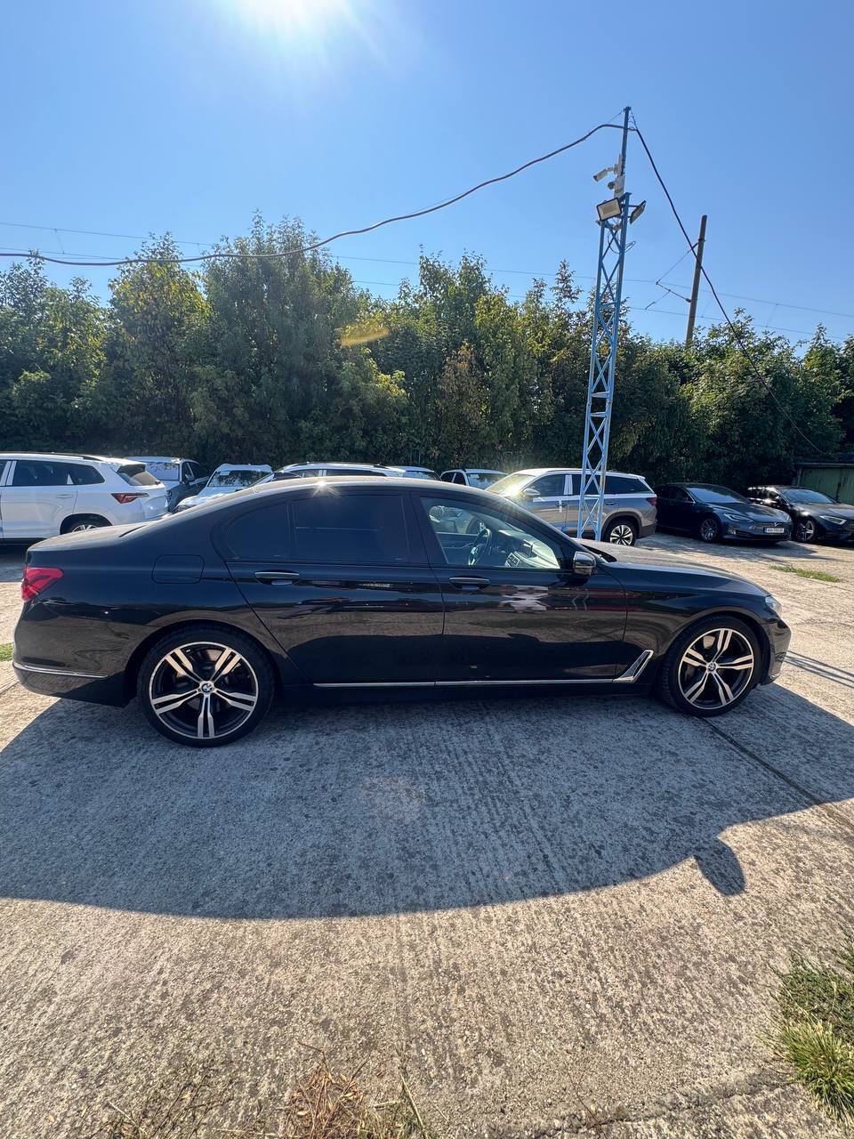 BMW 750i Individual M Sport 2017 5