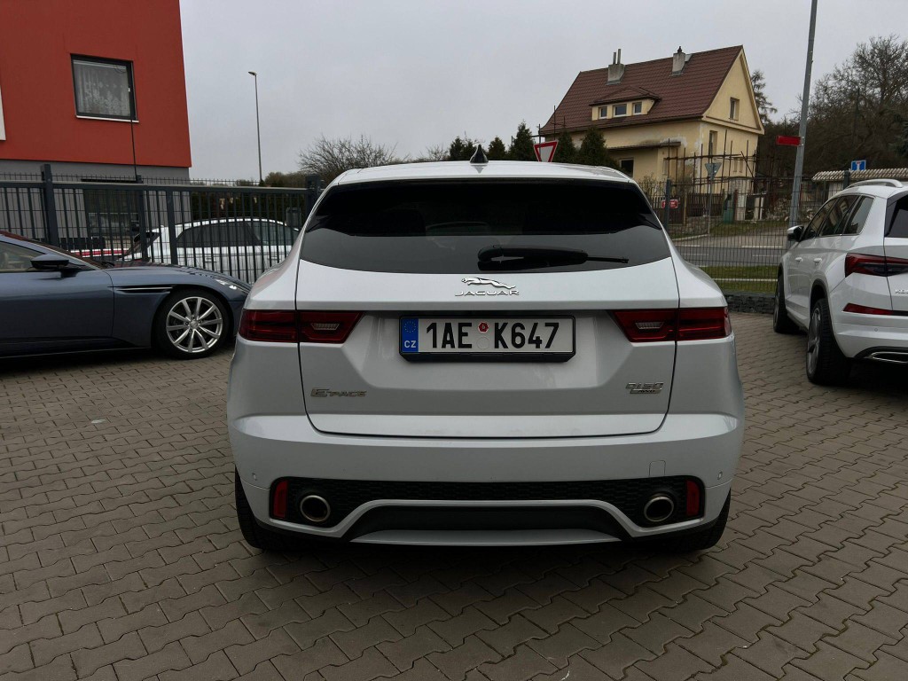 Jaguar E-Pace R-Dynamic 12