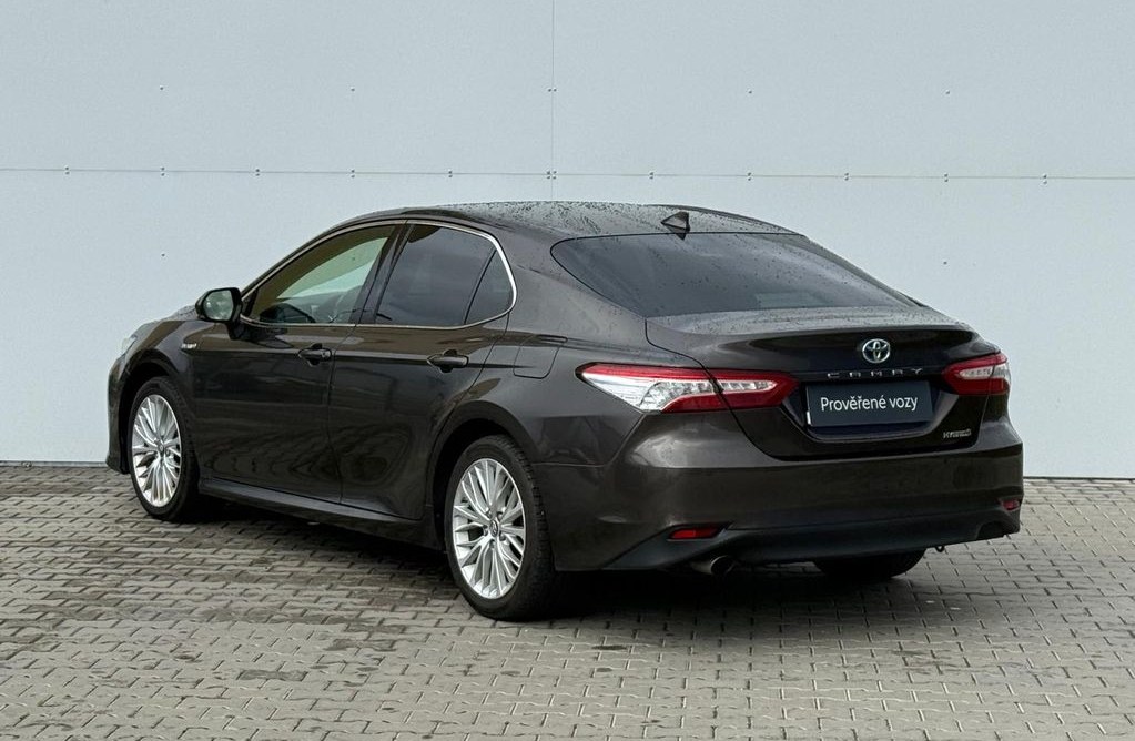 Toyota Camry 2.5 Hybrid 2019 7