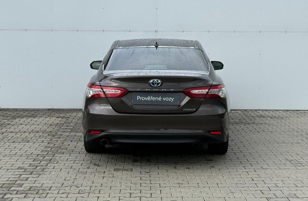 Toyota Camry 2.5 Hybrid 2019 9