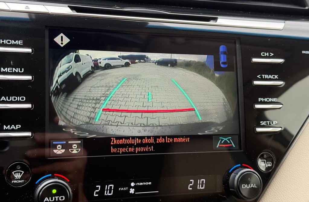 Toyota Camry 2.5 Hybrid 2019 21