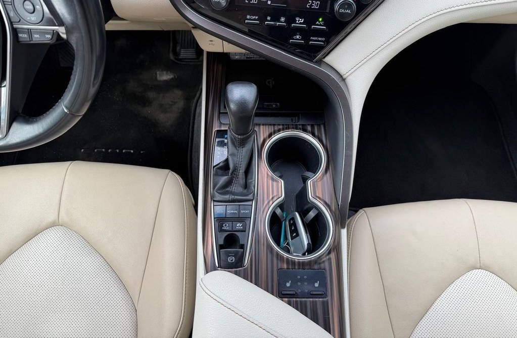 Toyota Camry 2.5 Hybrid 2019 22